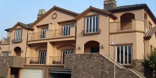 在農村小別墅用真石漆裝修外墻，效果圖美絕了